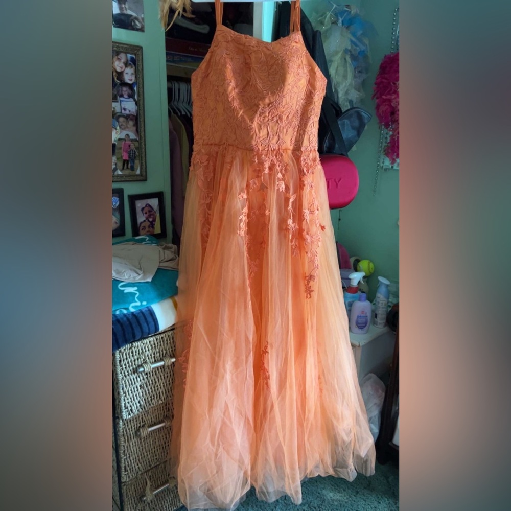 Prom/homecoming/wedding gown